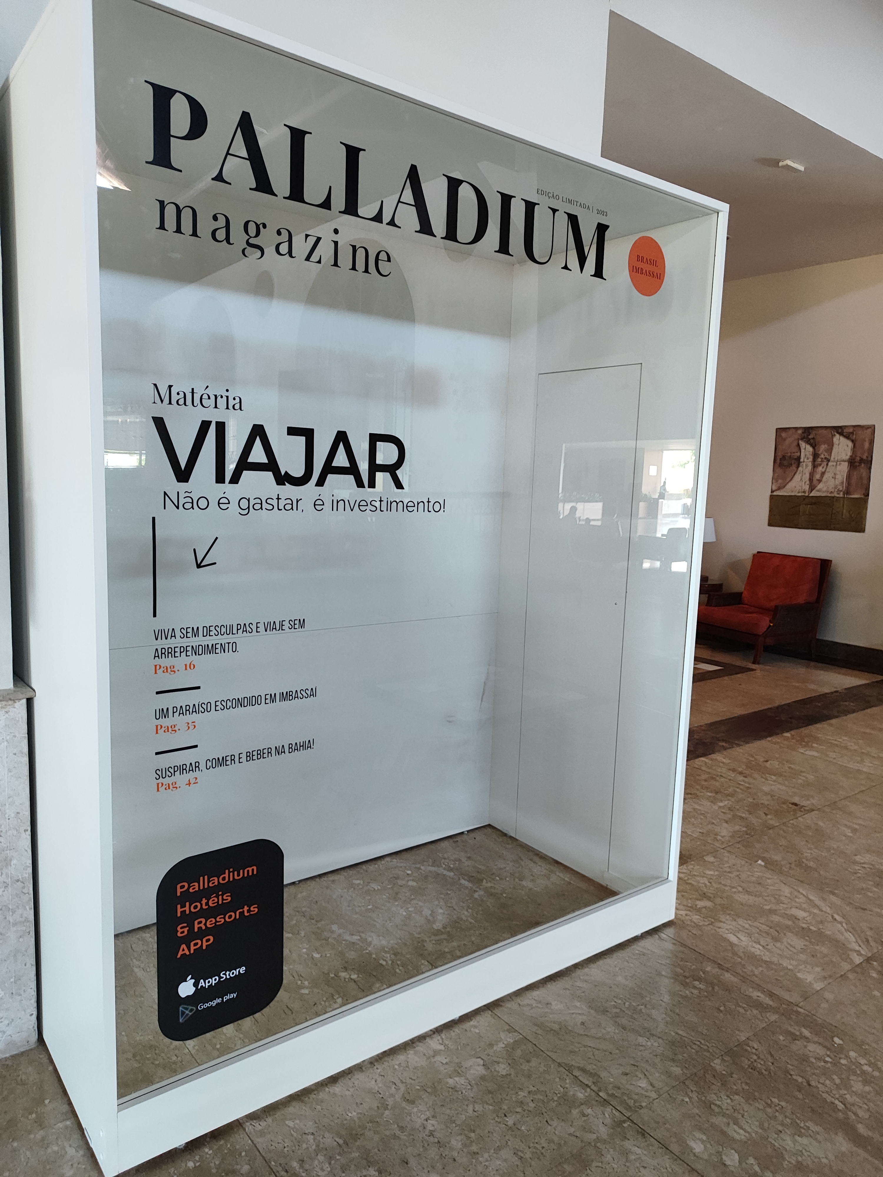 Palladium Magazine - Display para fotos