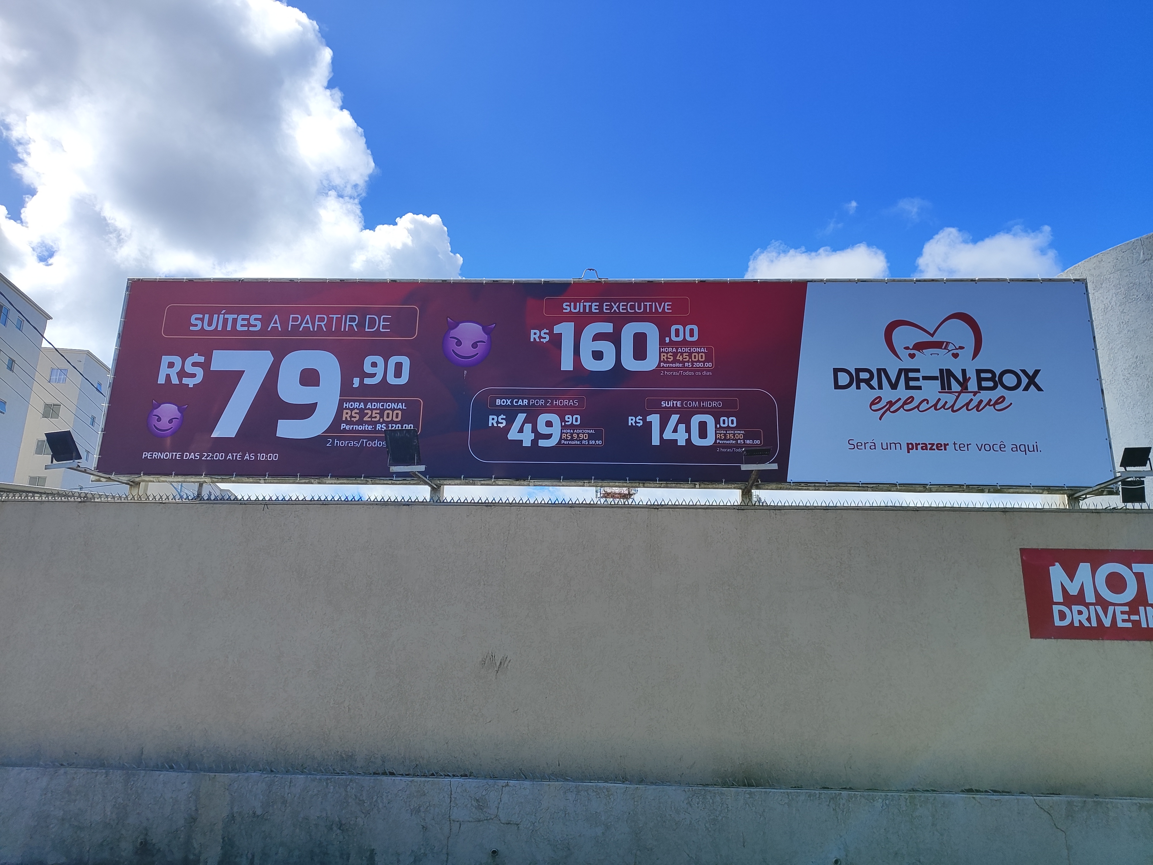 Drive-in Box Executive - Outdoor promocional