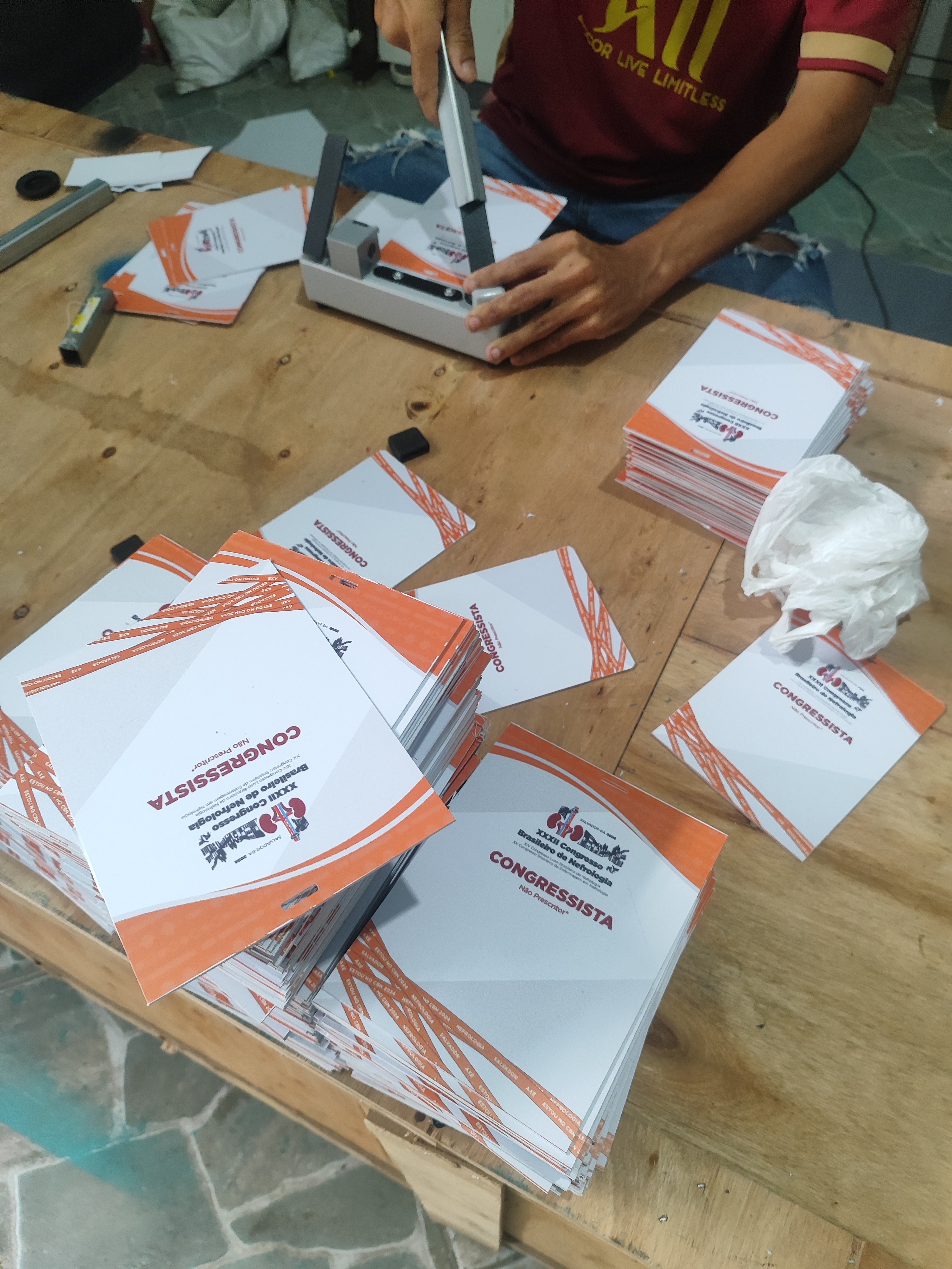 Crachás para congresso